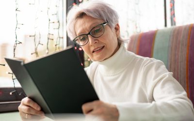 Beneficios de la lectura en personas mayores