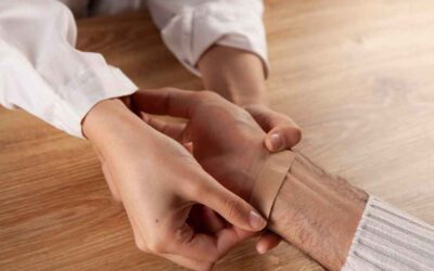¿Cómo curar una herida con infección en personas mayores?