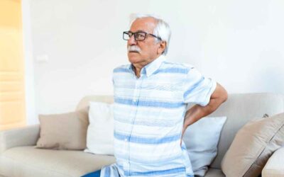 ¿Cómo aliviar el dolor de espalda en personas mayores?